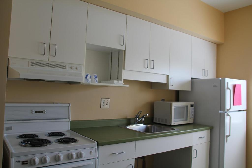 Glendenning Hall At Holland College Charlottetown Room photo
